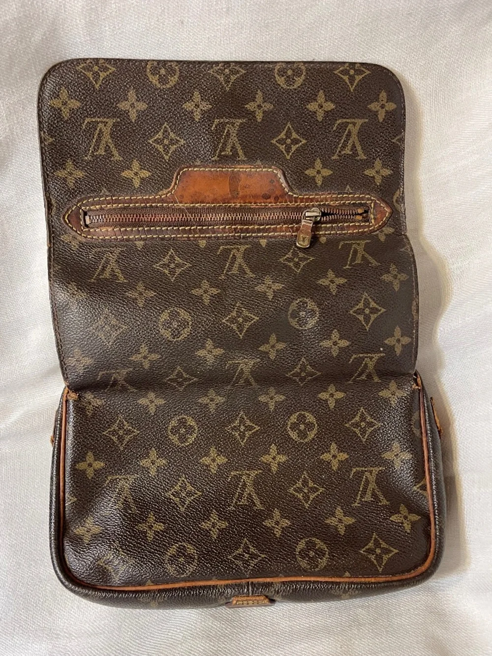Louis Vuitton Monogram Saint Germain 24 bag Satchel Purse Leather